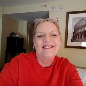 Meet your Posher, Angie